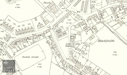 25" OS map c.1916, image courtesy National Library of Scotland. The drill hall and the Baillie institute remain separate buildings and the long rifle range to the south of the drill hall has yet to be constructed.