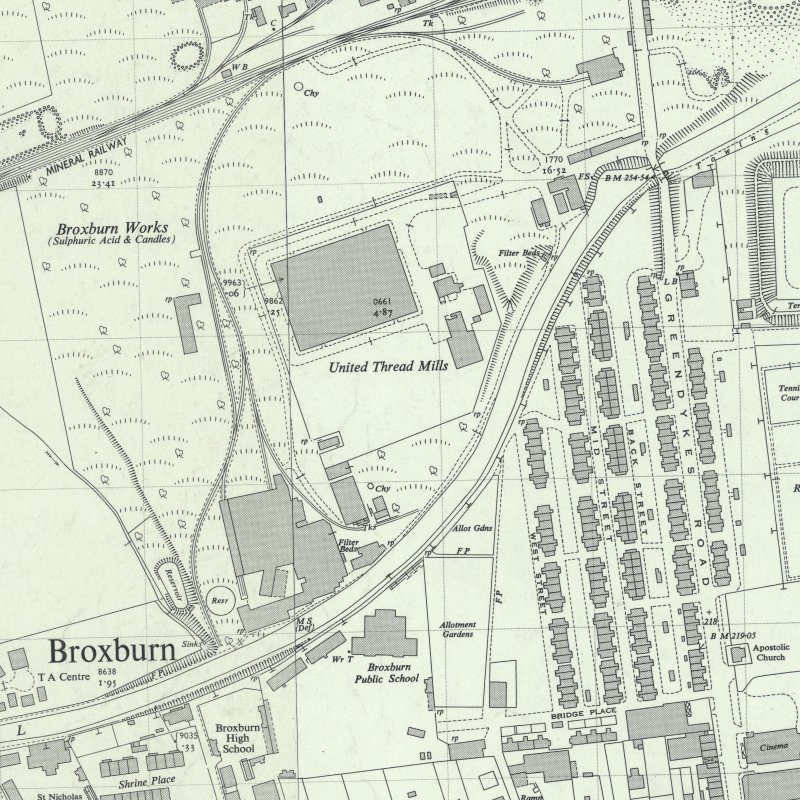 Broxburn: Hallfarm Oil Works - 1:2,500 OS map c.1955, courtesy National Library of Scotland